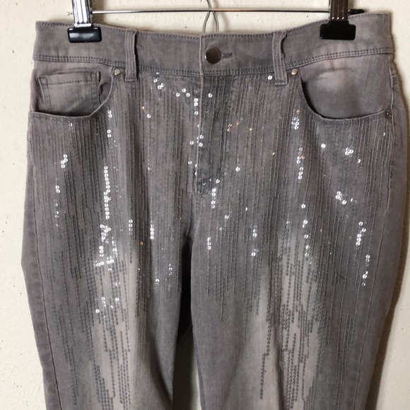 Gray jean jacket with matching jeans by Chico’s Platinum size 1 =M - Picture 6 of 12